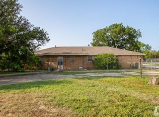 3825 Mercedes St, San Angelo, TX 76901