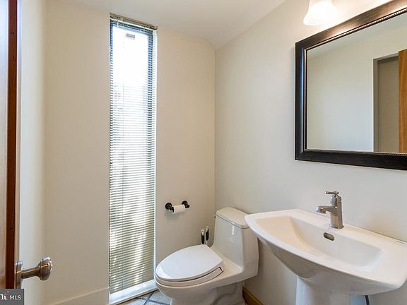 5th image of 8209 Ruxton Crossing Ct