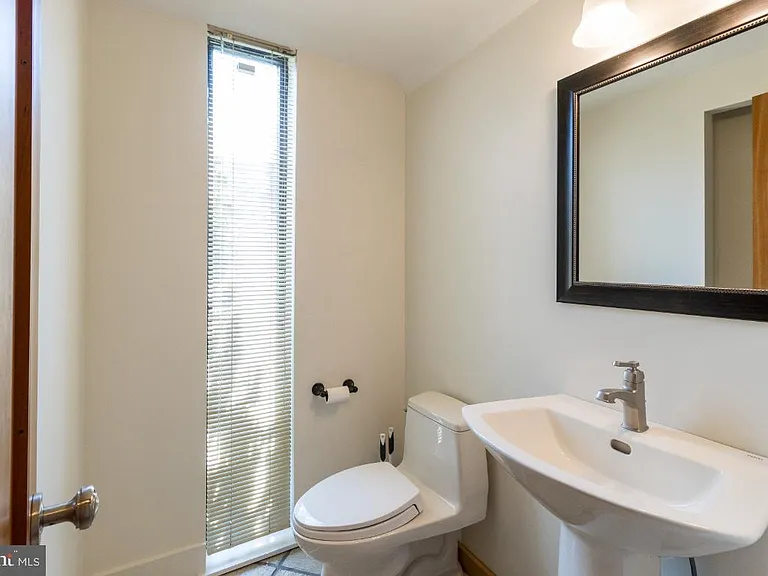 8209 Ruxton Crossing Ct — Photo 5