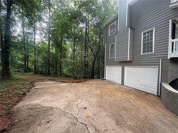 4th image of 41 Red Oak Cir