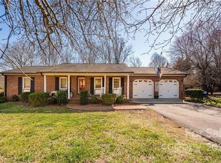 137 15th Ave NW, Taylorsville, NC 28681