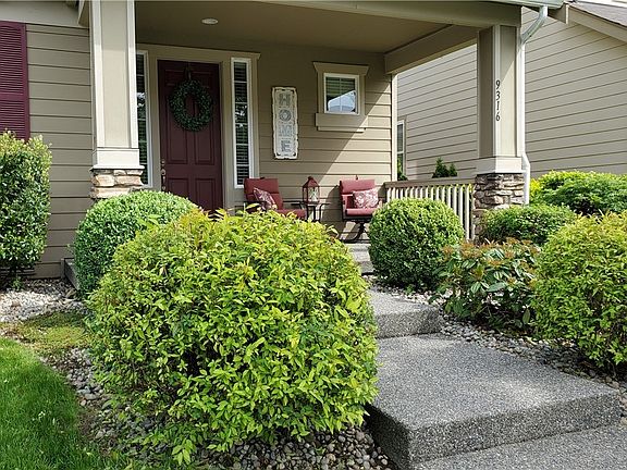 2nd image of 9316 Stevens Ct NE