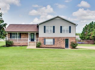 612 Charles Ln, Spring Hill, TN 37174