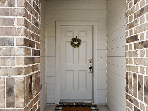 2nd image of 12861 Sunshine Park Drive S