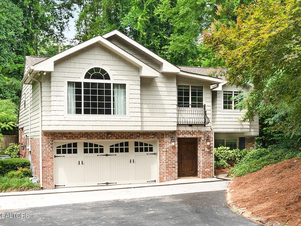 1st image of 561 Noelton Dr