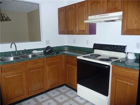 2nd image of 5973 Porchester Pl