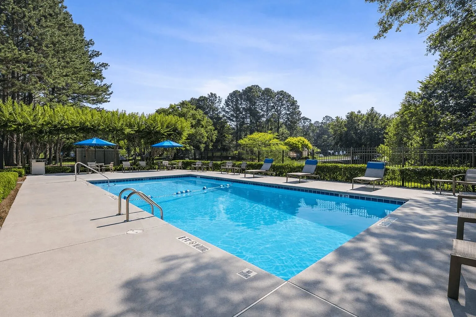 Emerald Pointe — Photo 1