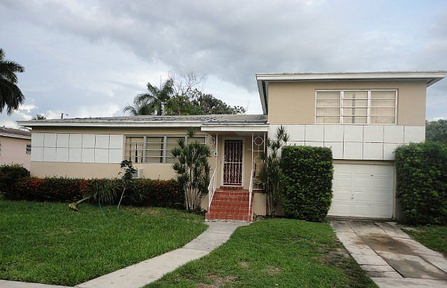 1st image of 12655 NE 1st Ave