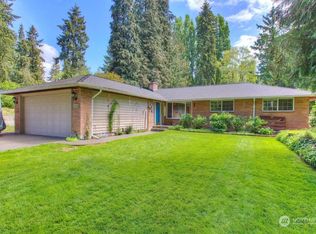 16428 3rd Ave SW, Normandy Park, WA 98166