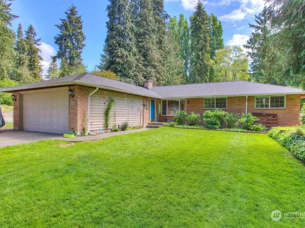 16428 3rd Avenue SW, Normandy Park, WA 98166