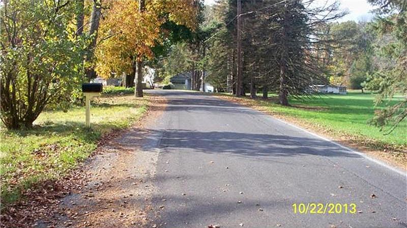 2nd image of 133 Forest Rd