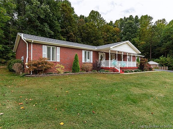 2nd image of 3205 Whispering Woods Court NE