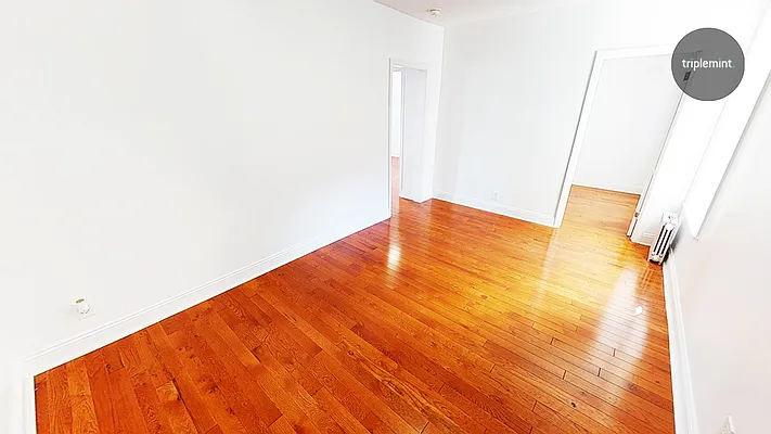 Rented by Triplemint | media 12