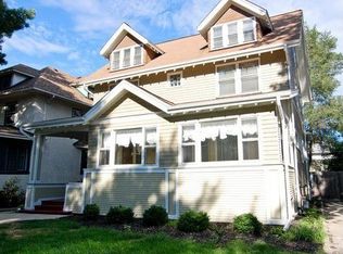 526 S Elmwood Ave, Oak Park, IL 60304