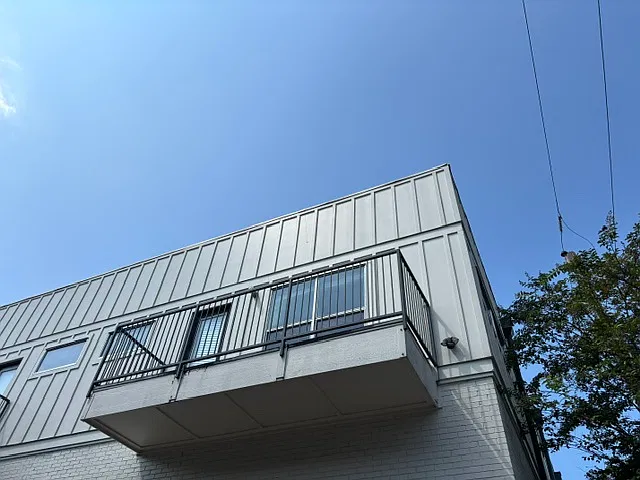 2 bed, 2.5 bath, 1200 sqft, $2,050 — Photo 3