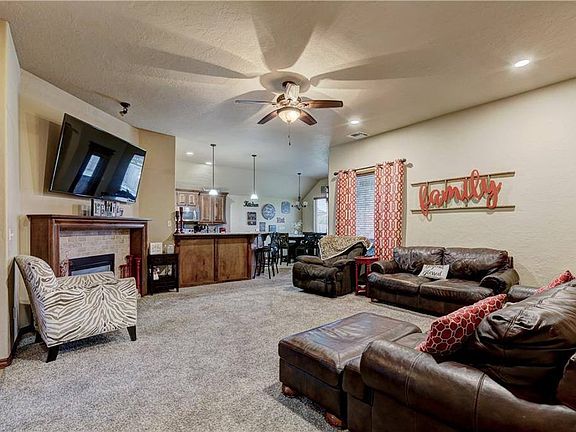 4th image of 517 Beechwood Way