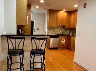 408 Grand St #2L, Hoboken, NJ 07030