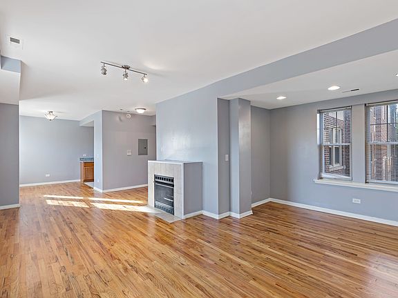 2nd image of 2303 E 70th Pl #216W31