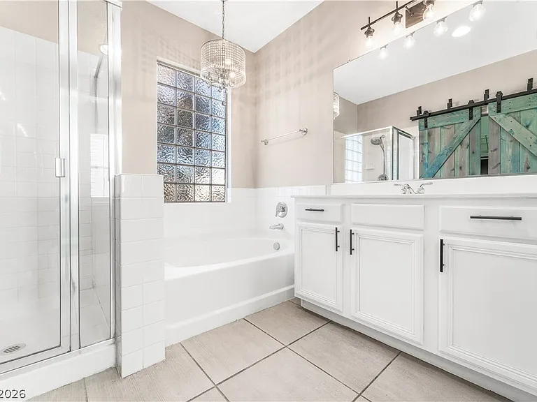 2348 Brooklyn Bridge St — Photo 28
