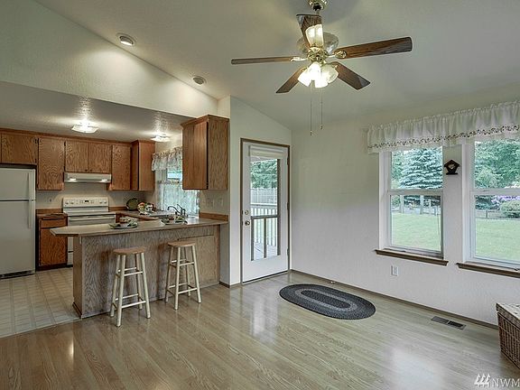 4th image of 24905 54th Avenue Ct E
