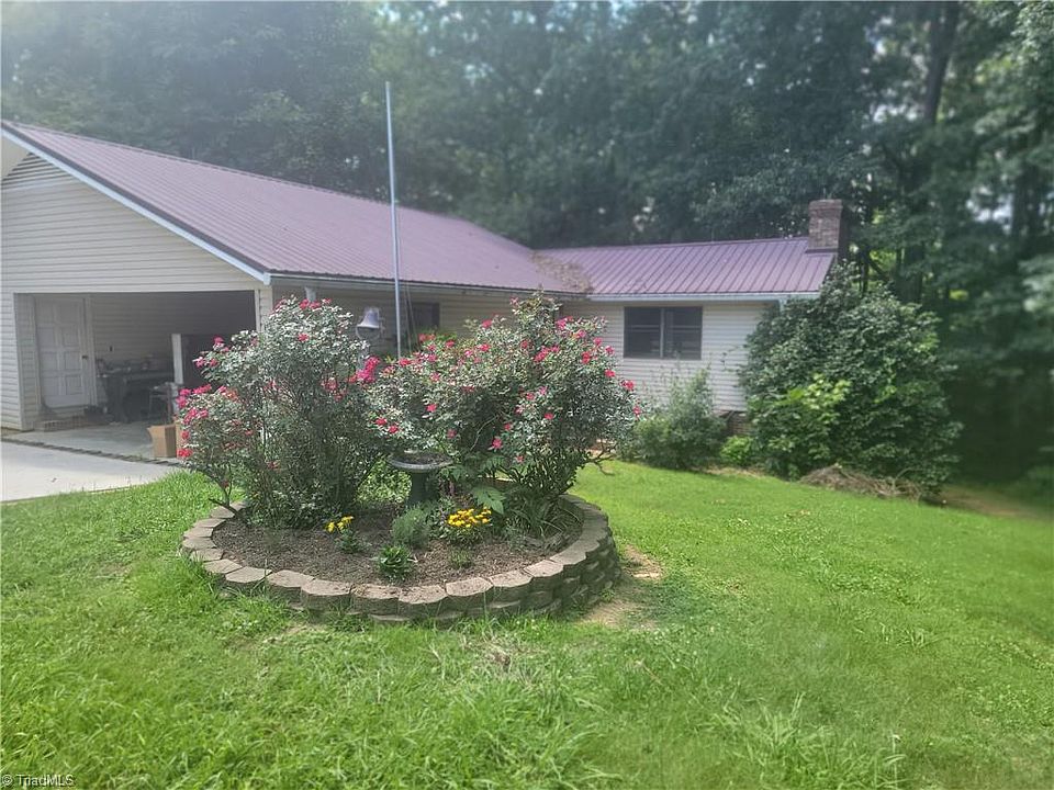 7141 Little Uwharrie Rd, Thomasville, NC 27360 MLS 1146139 Zillow