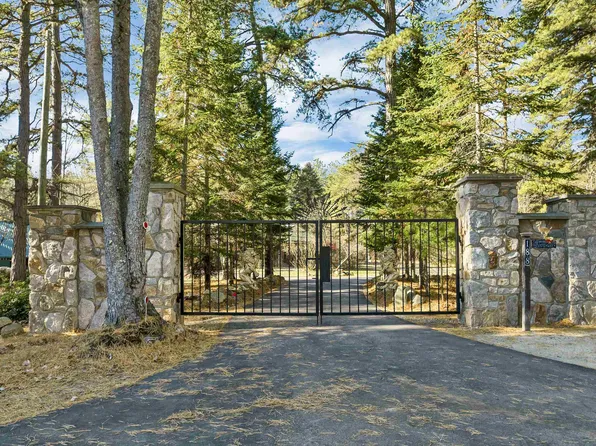 188 West Bay Road, Freedom, NH 03836