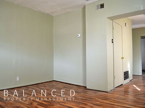 506-Grattan-livingroom-2