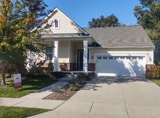 29823 Thistle Ln, New Hudson, MI 48165