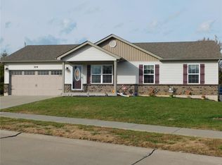 304 Katie Lynn Dr, Foristell, MO 63348