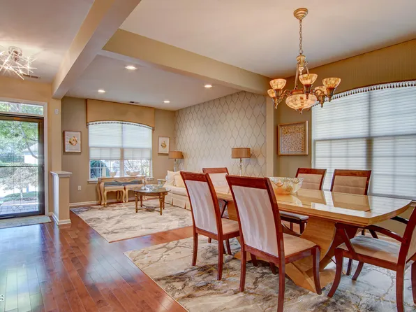 28 Silver Charm Road, Manalapan, NJ 07726