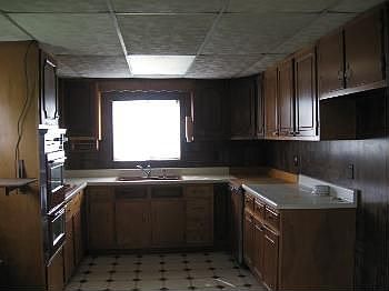 5th image of 7564 Jackson Ave