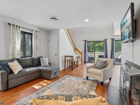 37 Cerone Ct, West Orange Twp., NJ 07052