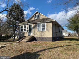 405 W Main St, Maple Shade, NJ 08052