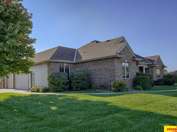 2nd image of 1336 Glenwood Ct