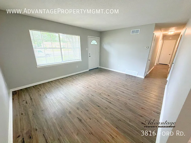 3816 Ford Rd — Photo 2