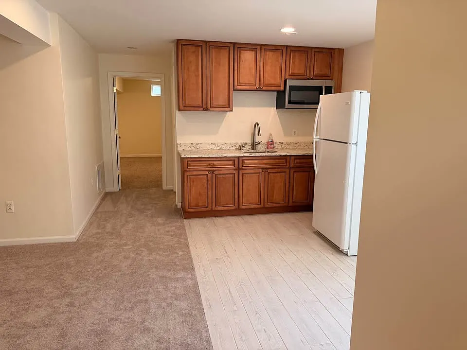 6916 Susquehanna Rd — Photo 2