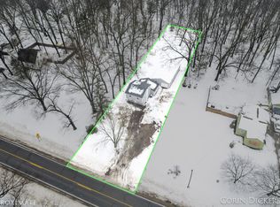 1351 Carr Rd, Muskegon, MI 49442