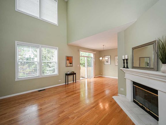 4th image of 112 Woodview Ct