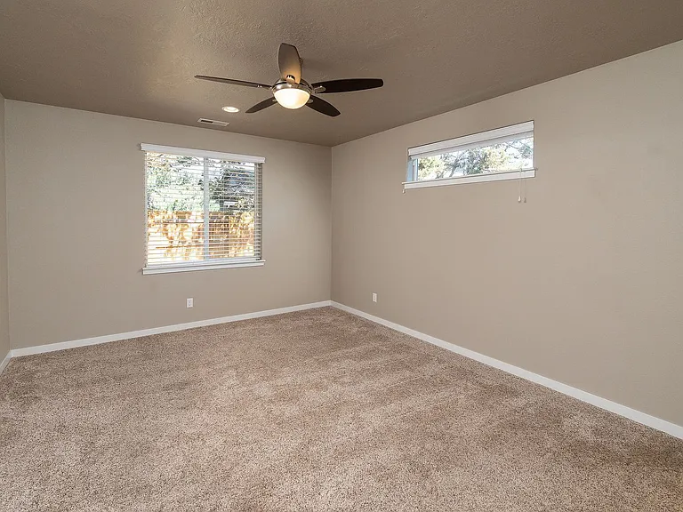 21142 Azalia Ave — Photo 19