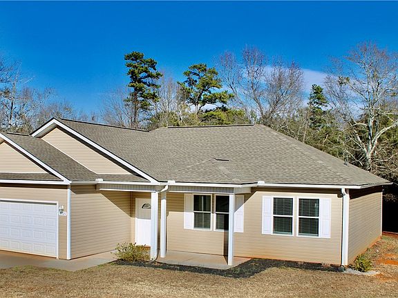 3rd image of 1020 Blumefield Rd