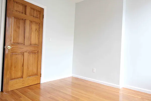 Rented by Nooklyn NYC LLC | media 12