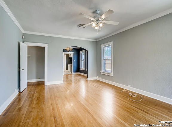 5th image of 1534 Schley Ave