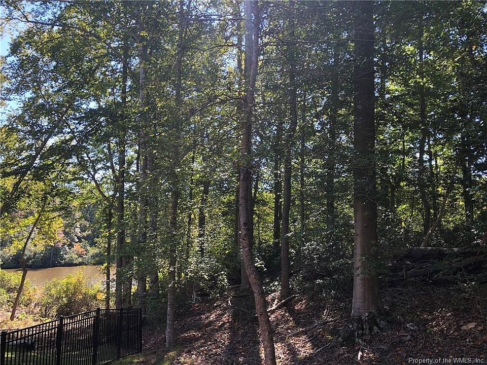 2nd image of 9994 Mill Pond Run