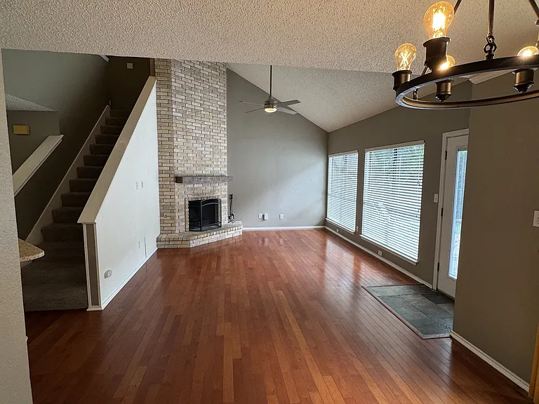 13815 Stone Holw — Photo 5
