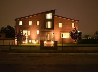 80 E Walnut St, Long Beach, NY 11561