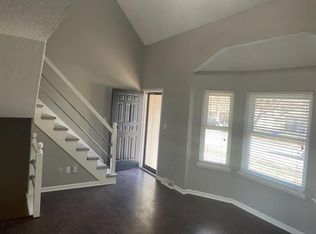 102 SW Robin Rd, Lees Summit, MO 64063