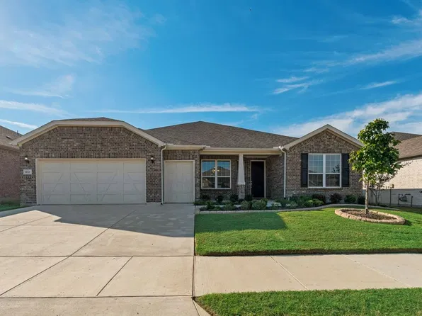 1112 Cornerstone Dr, Aubrey, TX 76227