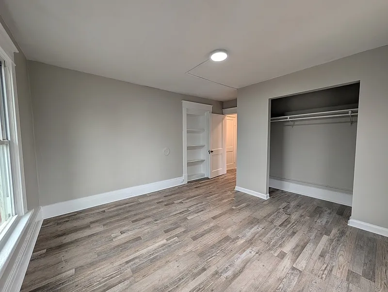 3 bed, 1.0 bath, 1530 sqft, $1,295 — Photo 4