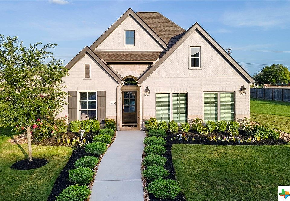 1st image of 3208 Arroyo Del Sol