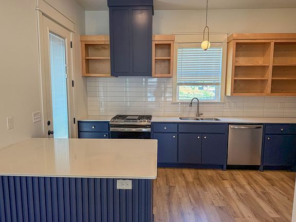 2nd image of 1347 S Duncan Ave